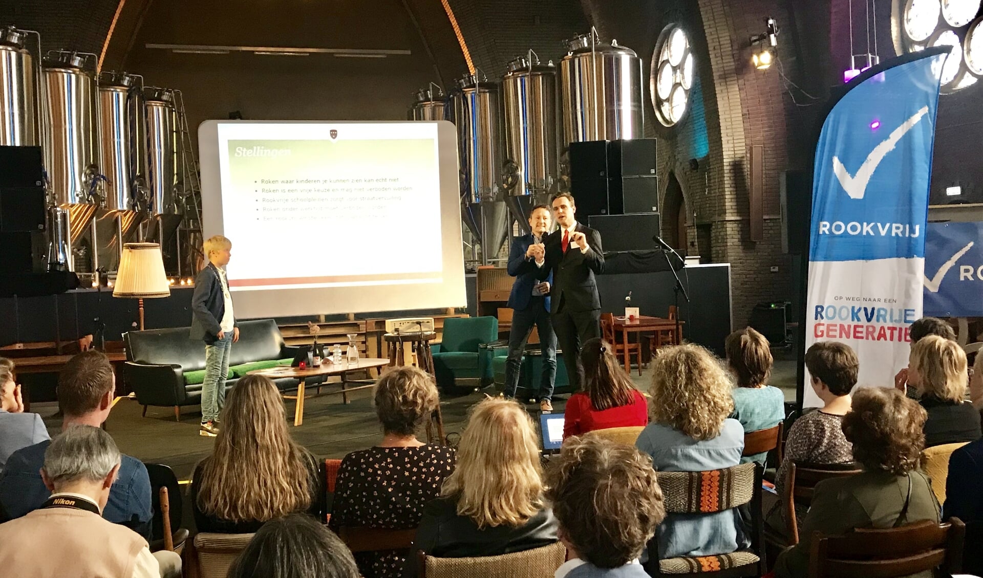 Wethouder Van Ballegooijen opent samen met kinderburgemeester Lieuwe de Conferentie Amstelveen Rookvrij.