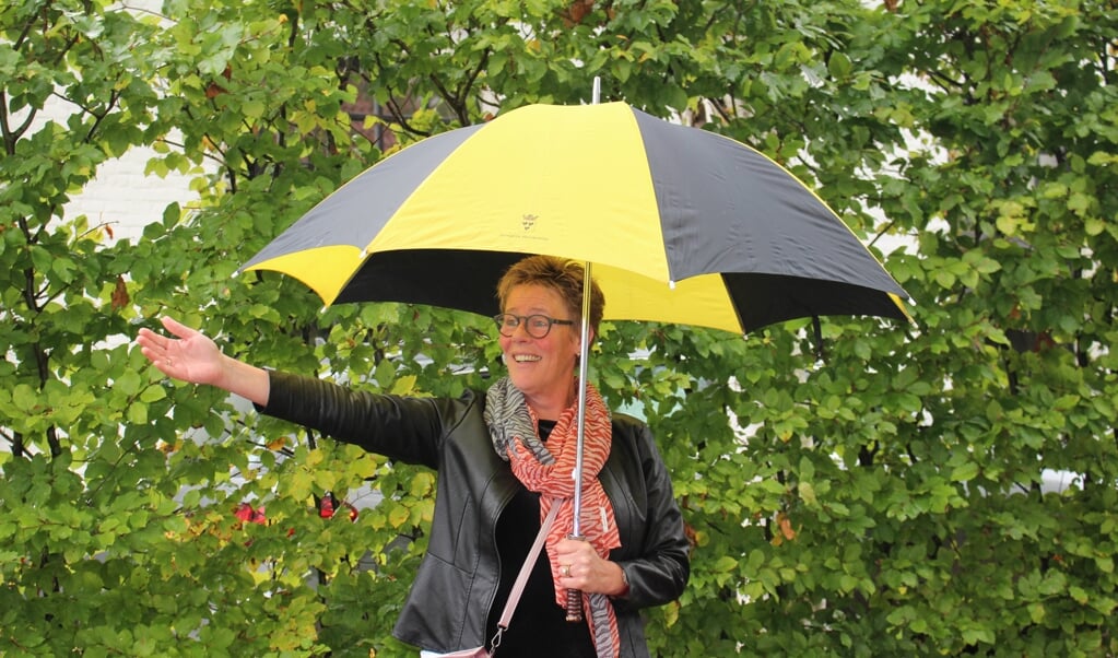 Costanja de Vries nodigt ouders uit die ondersteuning kunnen gebruiken om onder haar Woudenbergse paraplu te komen. 