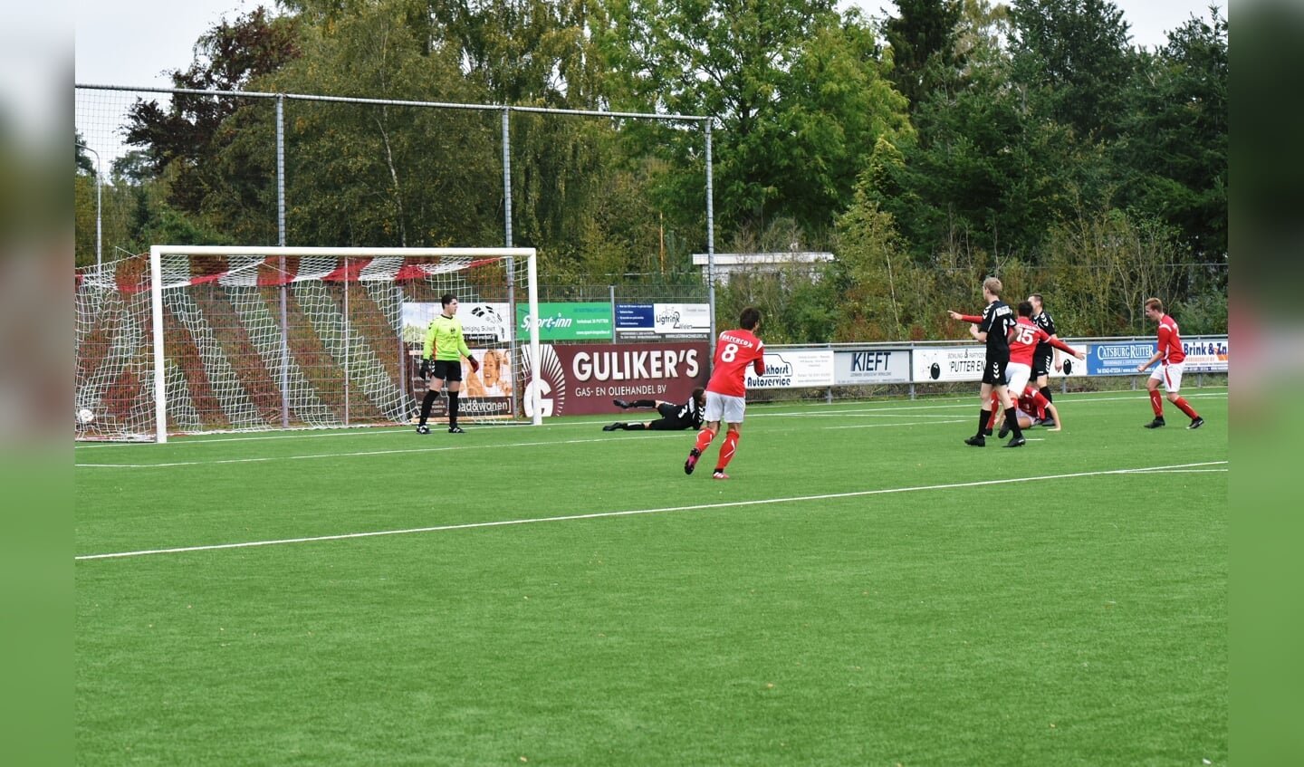 Rood Wit scoort 1-0