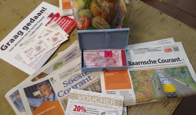 En tot slot gaan de abonnees van de Soester Courant en Baarnsche Courant nog met een extra presentje (een waardebon van tien euro) naar huis.