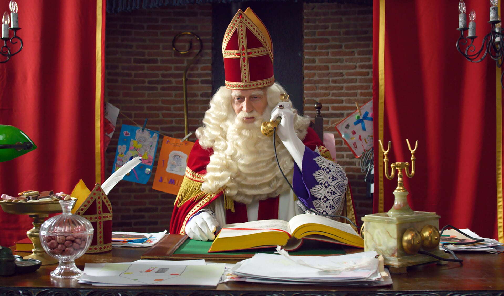 Waar is het grote boek van Sinterklaas? 