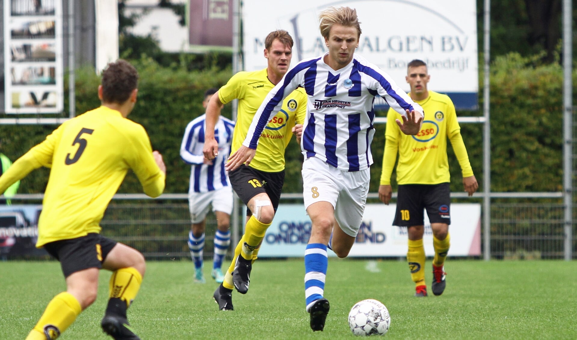 Voor Mark de Graaf was het onwennig, maar hij won met zijn nieuwe ploeg Scherpenzeel van zijn oude club Woudenberg. 