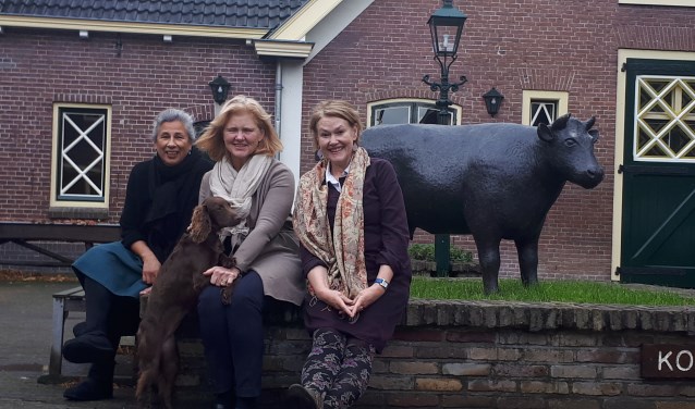 Muziek op de Deel brengt mooie concerten naar Maarsbergen. Vlnr Laurence Eisenmeier, Aleid van Beuningen en Edith Haverkamp.