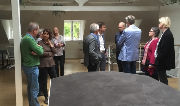 <p>ZZP'ers bij elkaar tijdens een netwerkbijeenkomst elders in het land. </p>