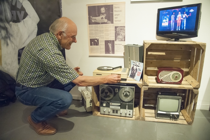 Gerard van Hamersveld brengt muziekdragers van vroeger tot leven tijdens twee muzikale avonden in Museum Nijkerk.