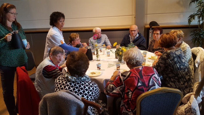 1. Het was donderdag een en al gezelligheid in gebouw Het Forum.