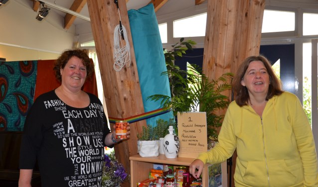 Corine en Jolanda, Jolanda startte het initiatief in De Herberg.