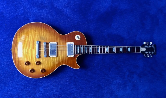 De Gibson waarmee Ad Vandenberg zijn hit Burning Heart inspeelde.