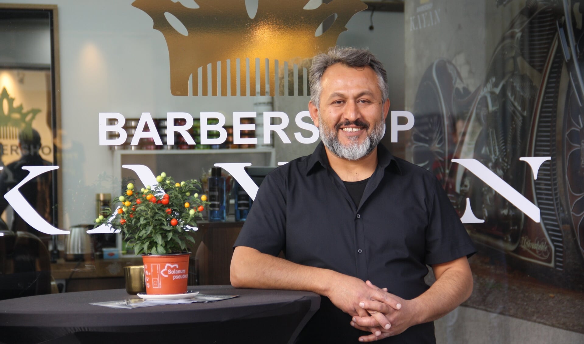 Ibo Sanver is al barbier sinds 1981.