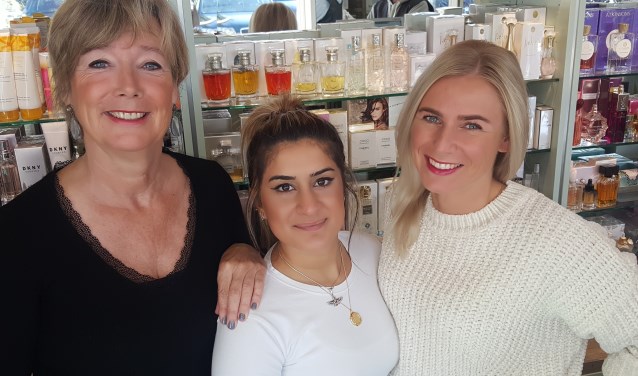 Het team van Beauty-K in Soest-Zuid: vanaf links Karin, Carmel en Nikki.