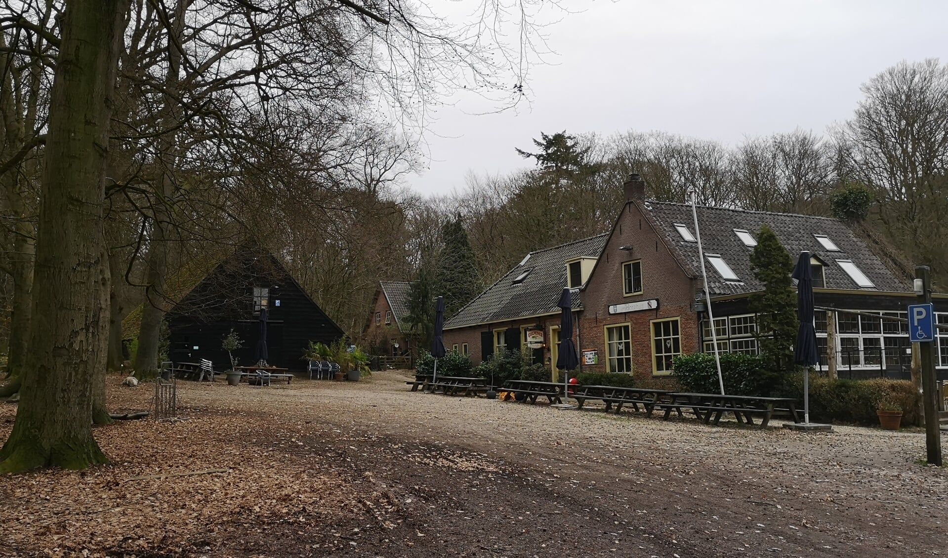 Na een boswandeling kan iedereen voorlopig nog gewoon terecht in 't Berghuis.