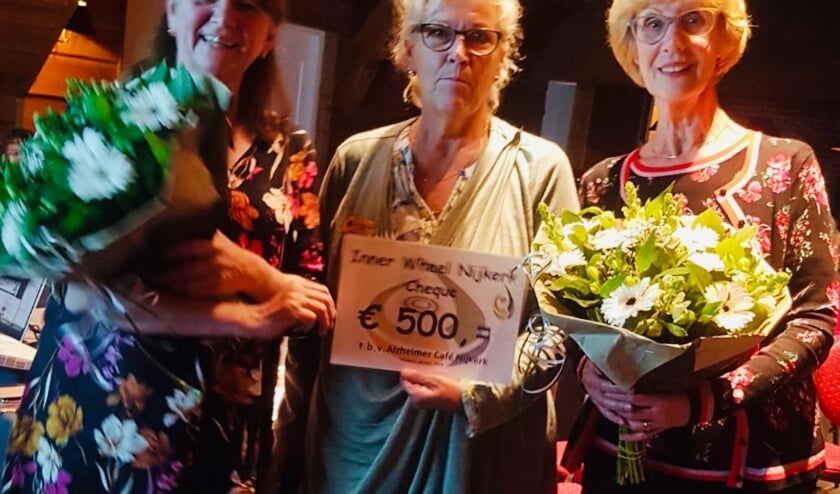 Foto van links naar rechts: Jetty Reker, Dia Weggemans en Marianne Haverlach.