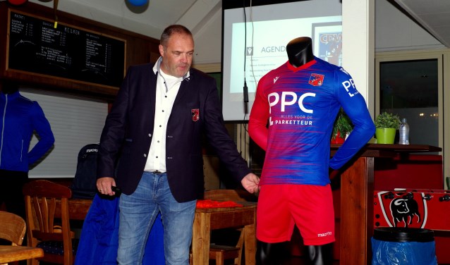 De presentatie van de nieuwe kledinglijn