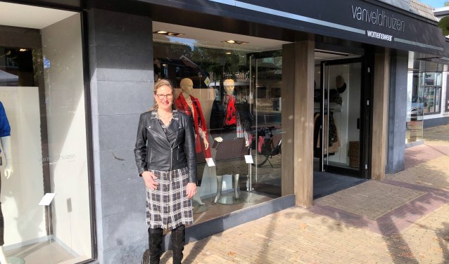 Het is weer tijd voor de modeshows om de nieuwe collectie aan het publiek te laten zien.