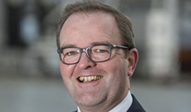 De burgemeester van West Betuwe, Servaas Stoop