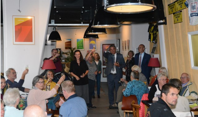 Burgemeester Frits Naafs draagt de soepwedstrijd een warm hart toe
