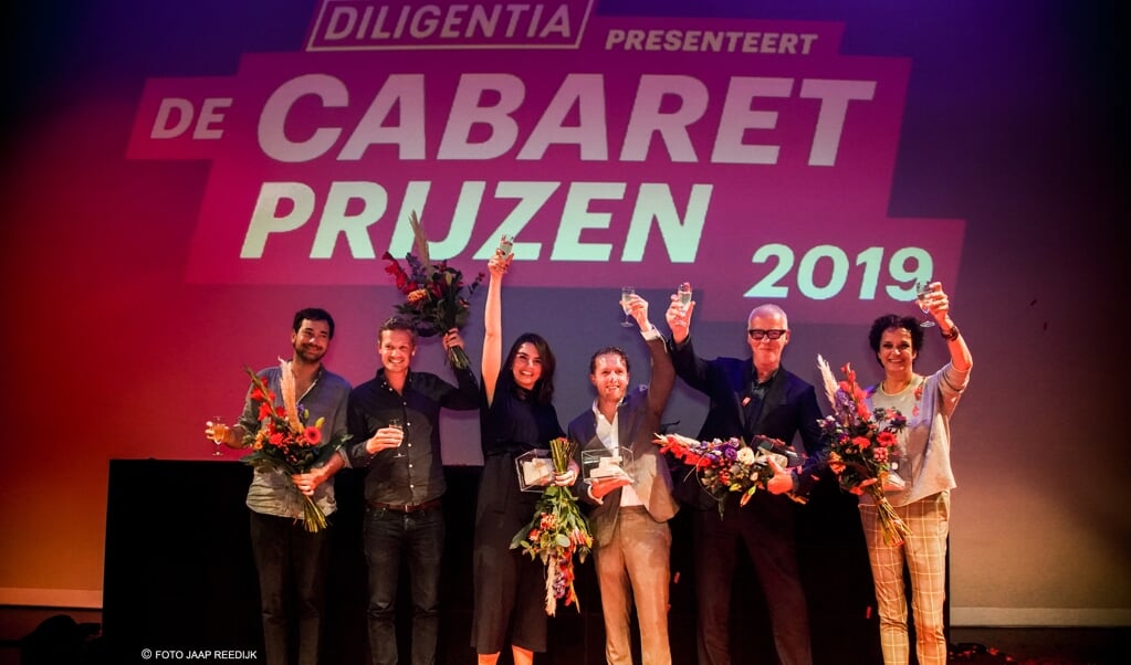Louise Korthals wint de Poelifinario in Theater Diligentia in Den Haag.