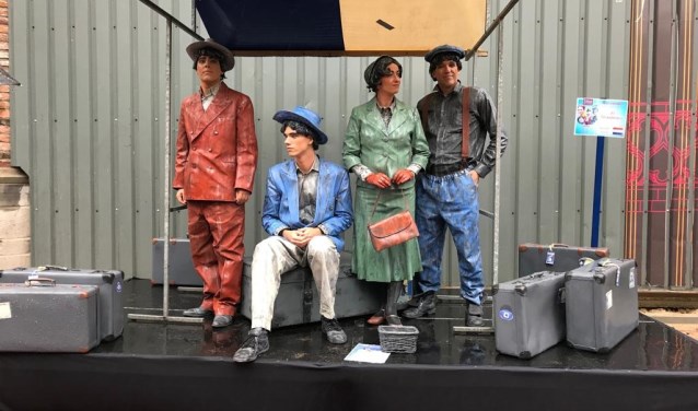 De Edese Statuegroep Coulisse zondag tijdens het regenachtige WK in Arnhem.