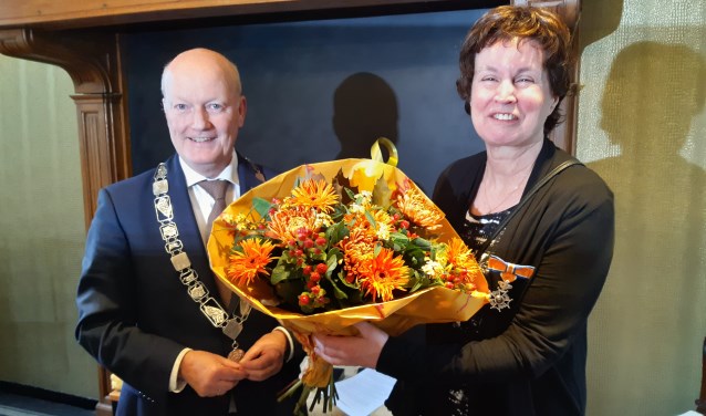 Nel van Vulpen-Grootjans krijgt koninklijke onderscheiding.