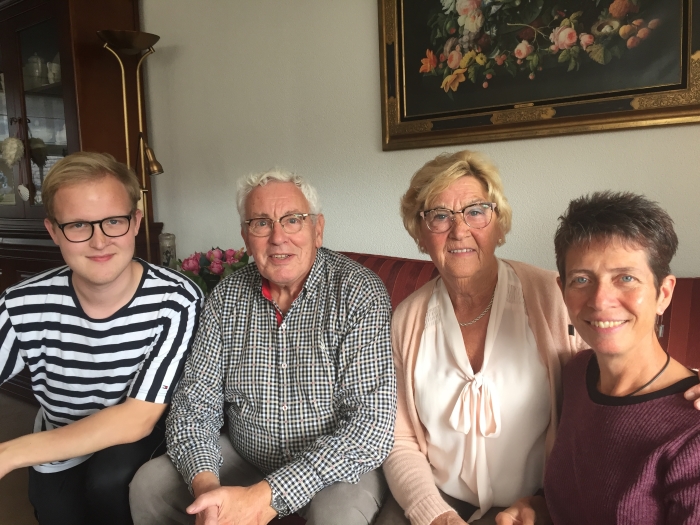 Van links naar rechts: Niels van Veldhuisen, Kees en Truus van den Bosch en Wendy Vander Hart.