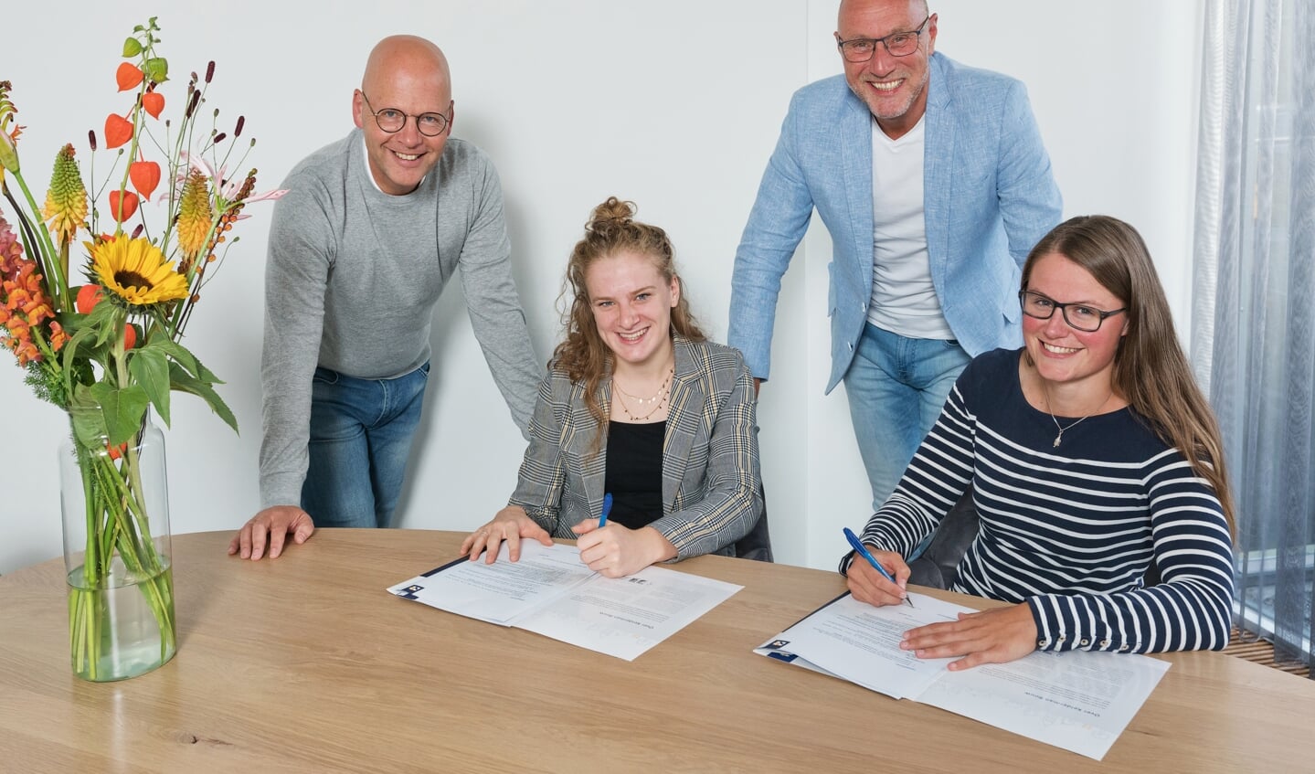 Ondertekening sponsorcontracten
