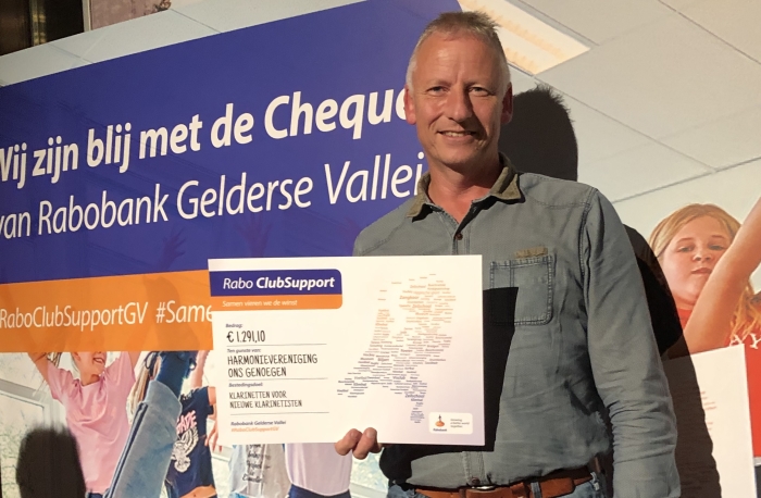 Bijna 1.300 euro voor nieuwe klarinetten