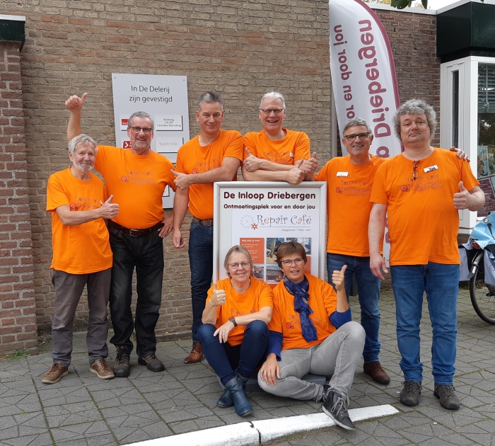 De enthousiaste vrijwilligers van het RepairCafé Driebergen