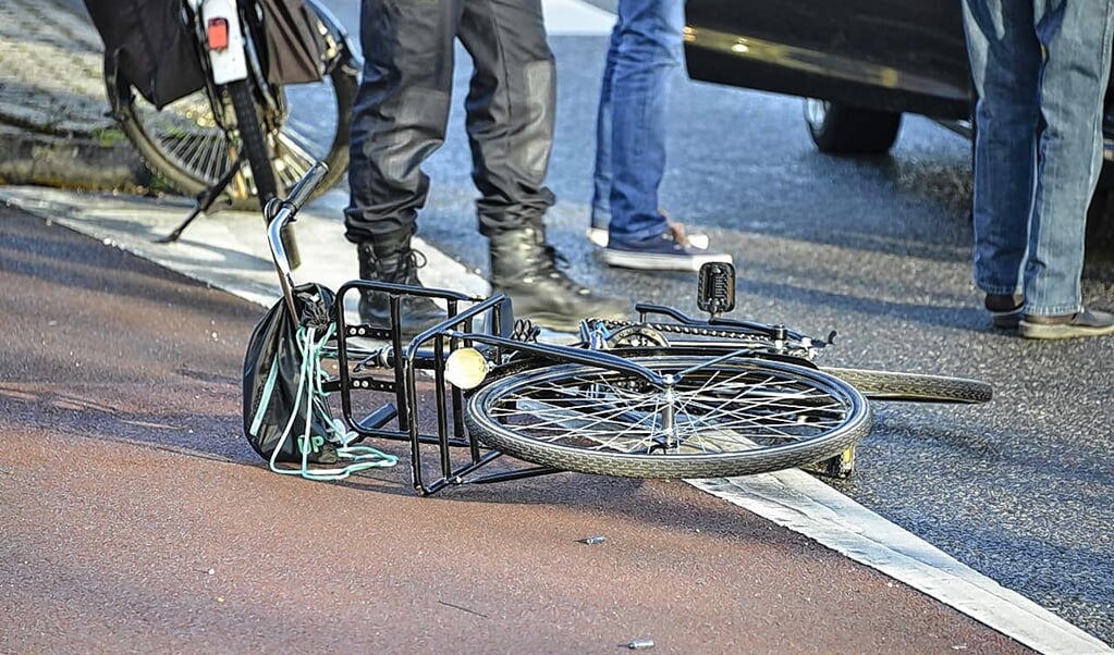 Een fietser is betrokken geraakt bij een ongeval. 