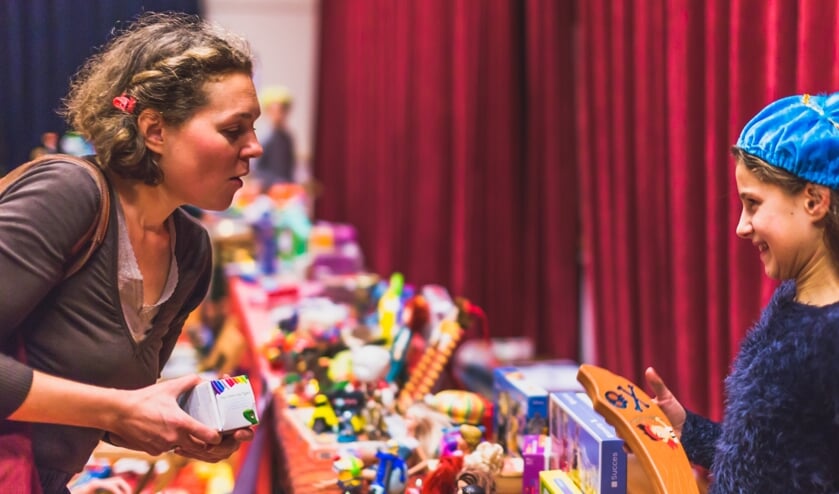 Een speelgoedruilmarkt van Recycle Sint.