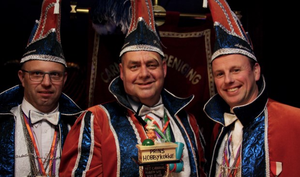 Prins Hobbykokkie met zijn adjudanten Lauw en Flauw.