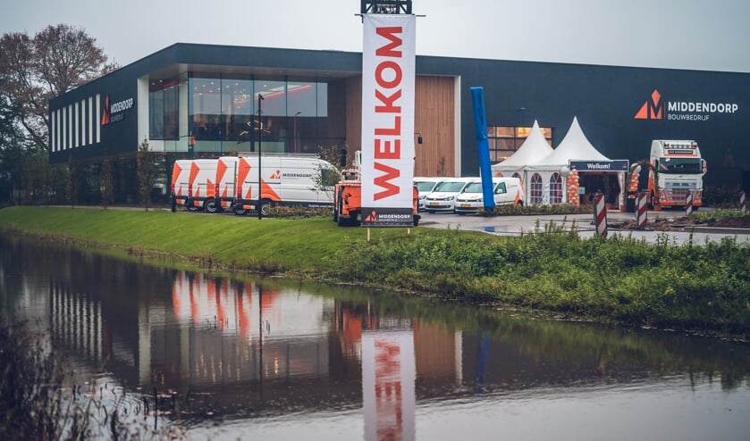 Bouwbedrijf Van Middendorp is sinds begin november gevestigd in een nieuw pand aan Het Laar.