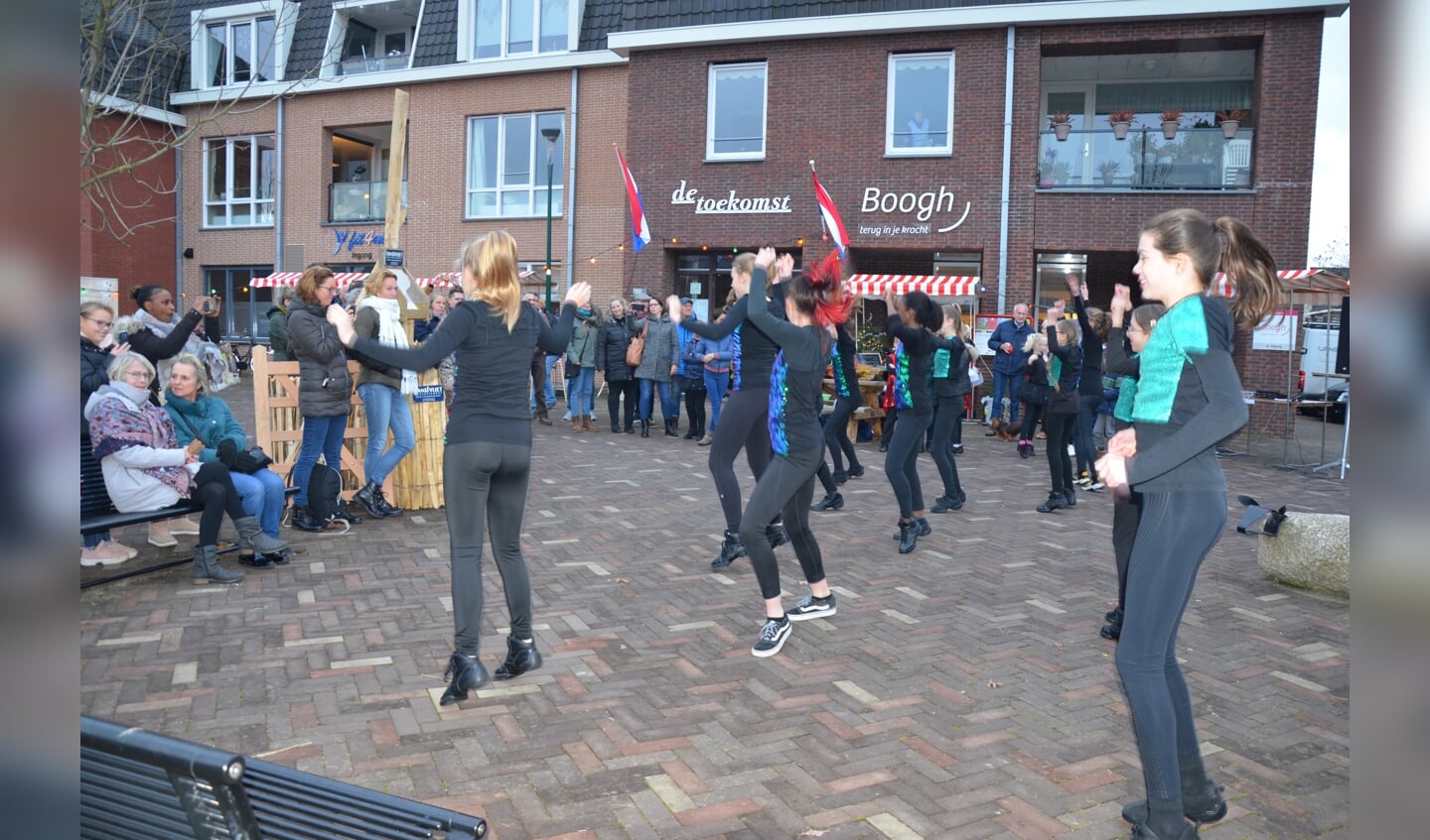 Dansoptredens tijdens de Wintermarkt