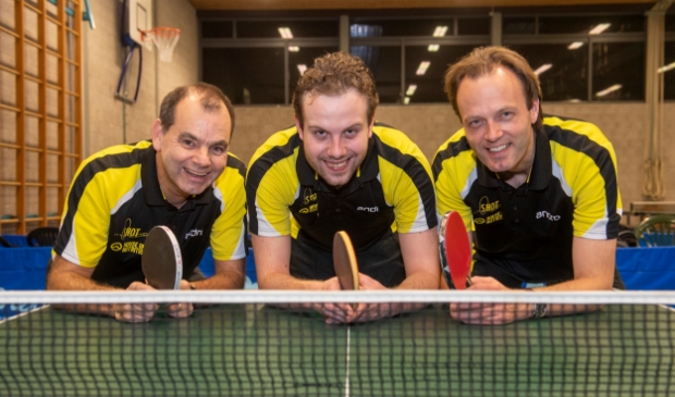 <p>Hans van Gool, Axel Diemers en René de Gier (v.l.n.r.) vormen ook dit jaar met Martin Fransen SHOT 1.</p>