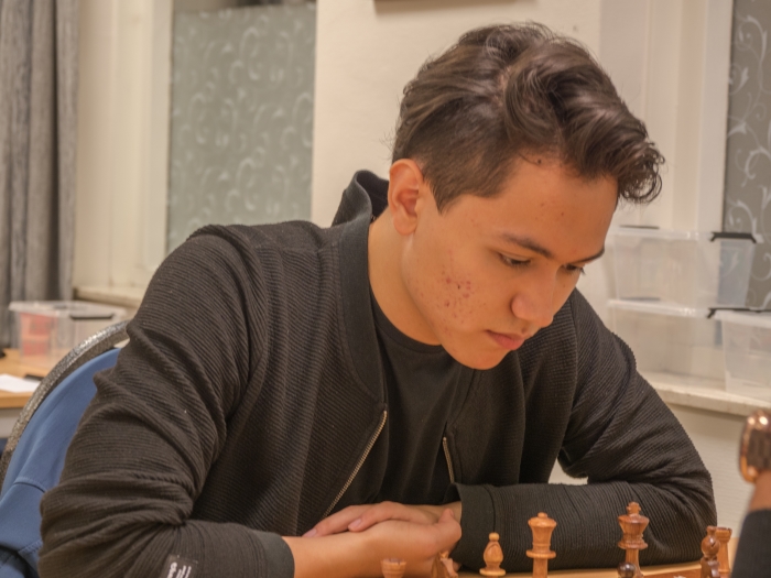 Adrian Mensing nadert top 3