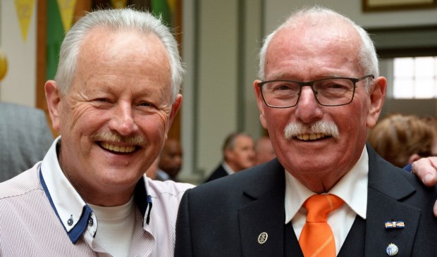 Ben van der Meij (rechts) was 50 jaar aan Zang en Vriendschap verbonden.