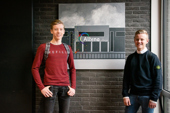 Jonne Poels en Nino de Vries uit klas A5A met hun meesterproef