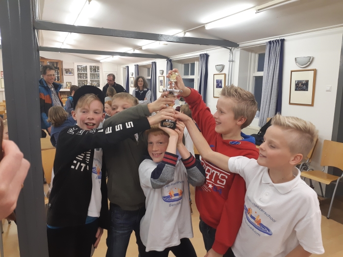 Het tweede pupillenteam van de Eben Haëzerschool mag zich kampioen van Bennekom noemen.