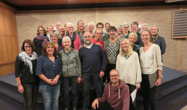 Jeroen (zittend): "Ridge Voices is een prima groep om mee te werken"