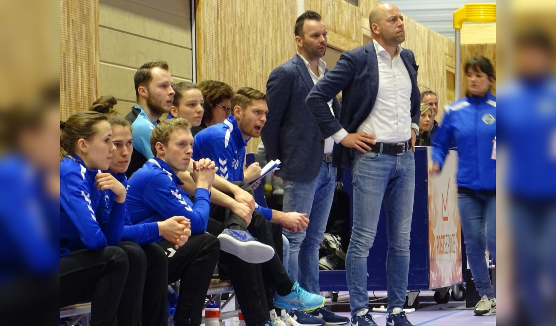 Het trainersduo van KV Wageningen, Erik van Brenk (voorgrond) en John Jonker (achter van Brenk), hebben aangegeven dat zij de club aan het einde van dit seizoen gaan verlaten.