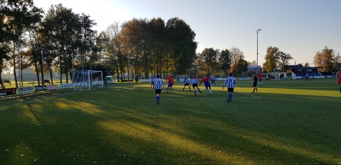 Rocky Nuamah op weg naar 4-2