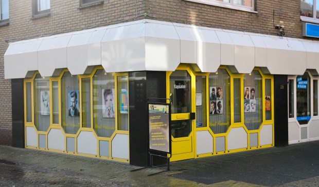Het pand van Wendt Haarmode aan de Dorpsstraat 15 in Putten.