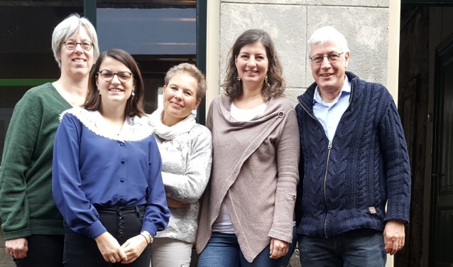 Team Nachtlicht met v.l.n.r. Diederiek van Loo, Jolijn van de Veen, Anna Walsma, Anita Groenendijk en Wiebe Goslinga.
