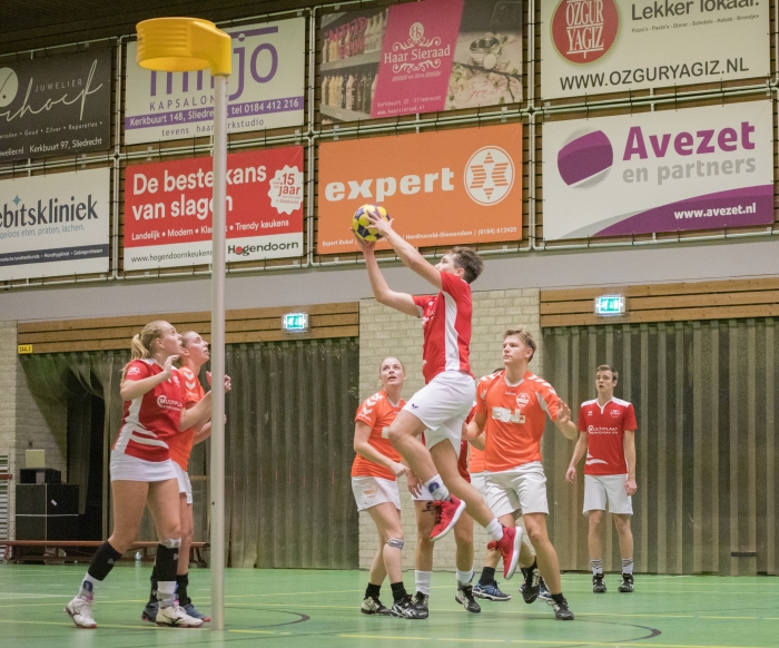 Vincent Bakker met de doorloopbal