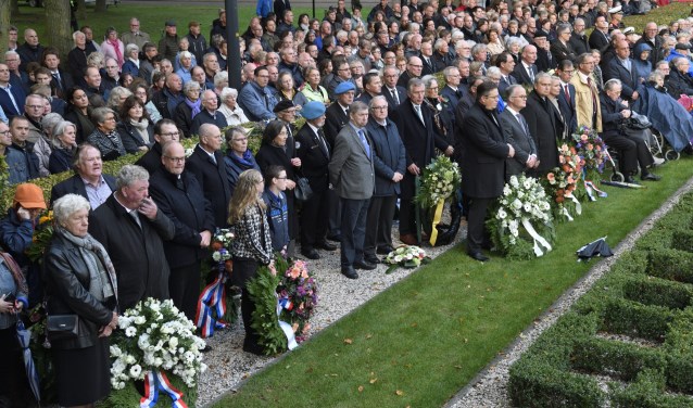 Op 1 oktober was de herdenking van de razzia van Putten. Het monument krijgt nu internationaal bezoek.