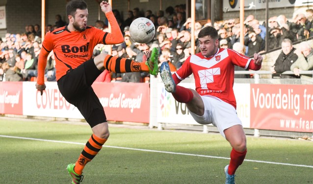 Bryan Burgerhout, hier in actie tegen Harkemase Boys, opende zaterdag de score bij Ter Leede