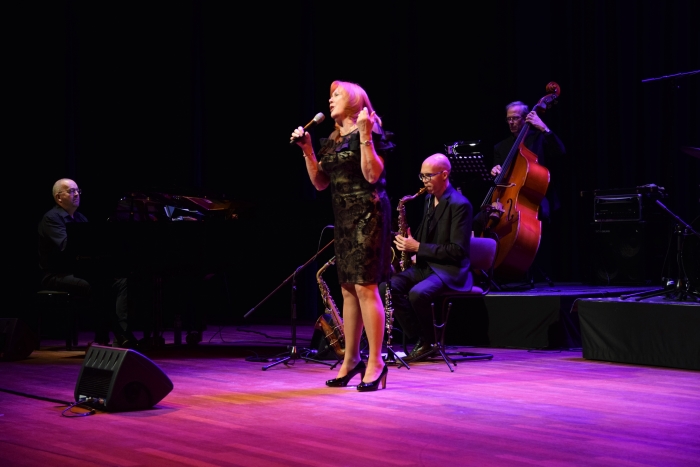 Jo Ann Edelenbos finalist Ouderen Songfestival 2019
