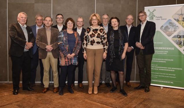 Het Bestuur en Comité van Aanbeveling: Jacques van Ek, André Bolhuis, Rob Tuizenga, Aart Buijvoets, Ellen Huberts, Peter van der Torre, Magdaleen Timmermans, Armand Trippaers, Anita van den Berg, Koos Spee en Stan Uyland. Op de foto ontbreken Rob Metz en Koos Nieuwland van het Comité van Aanbeveling en bestuurslid Wouter van Veeren.