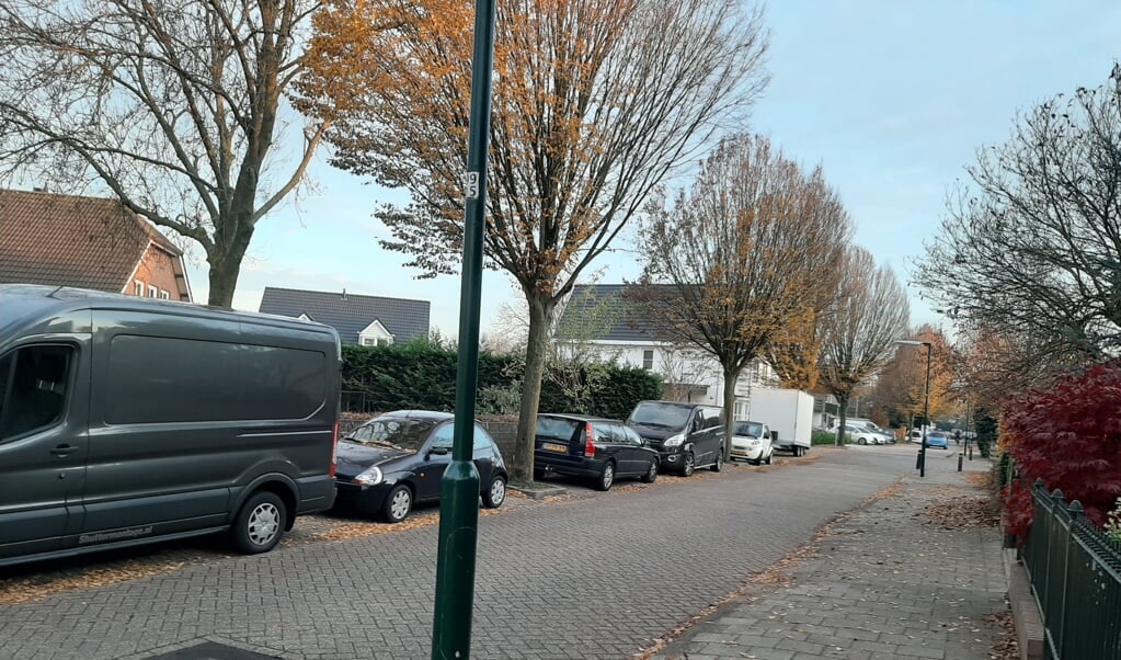 Parkeren langs de weg kon. Julianastraat