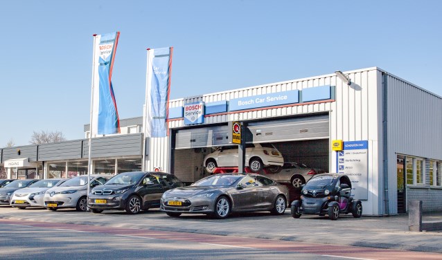Autobedrijf Schouten breidt het aanbod uit met elektrische Move CityCars en scooters.