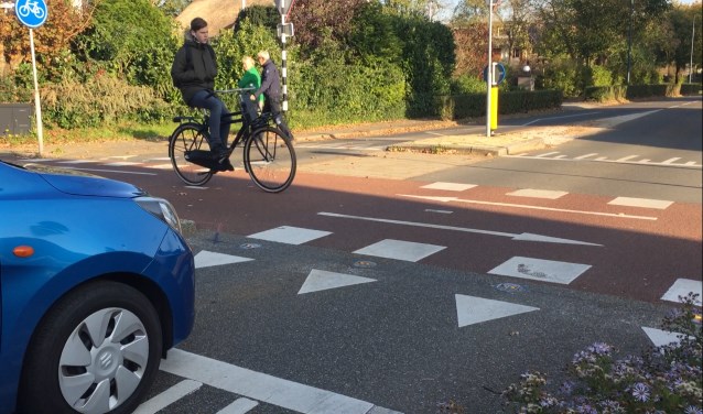 Bikescout bestaat uit een combinatie van een radar en LED-verlichting.
